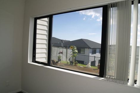 Photo of property in 13 Black Shed Road, Flat Bush, Auckland, 2019