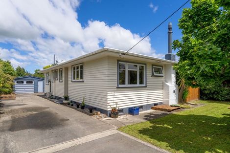 Photo of property in 77 Kent Street, Carterton, 5713