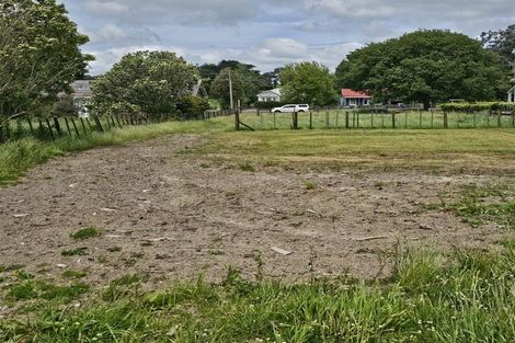 Photo of property in 39 Newman Road, Eketahuna, 4900