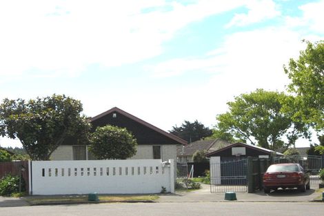 Photo of property in 20 Daytona Place, Parklands, Christchurch, 8083