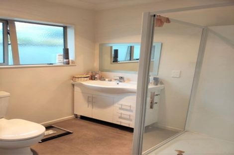 Photo of property in 39 Speldhurst Grove, Stokes Valley, Lower Hutt, 5019