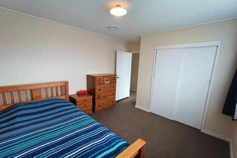 Photo of property in 2/45 Royal Street, Upper Hutt, 5018