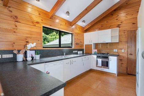 Photo of property in 4 Steep Street, Lake Okareka, Rotorua, 3076