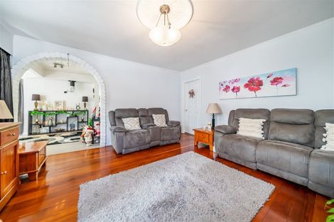 Photo of property in 1/420 Stokes Valley, Stokes Valley, Lower Hutt, 5019