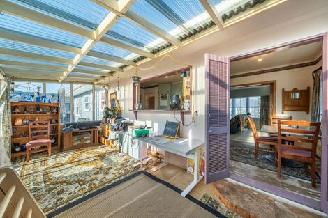 Photo of property in 52 Longfellow Street, Trentham, Upper Hutt, 5018