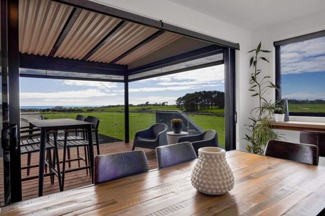 Photo of property in 6 Hawetaone Street, Bell Block, New Plymouth, 4312