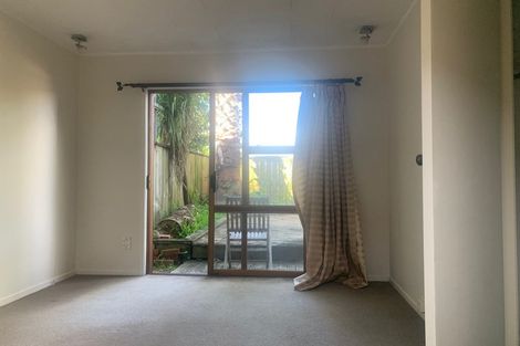 Photo of property in 5/46 Seabrook Avenue, New Lynn, Auckland, 0600