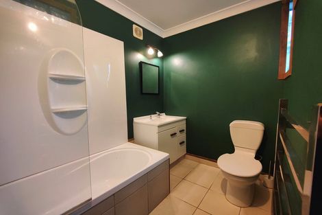 Photo of property in 47 Melrose Road, Island Bay, Wellington, 6023