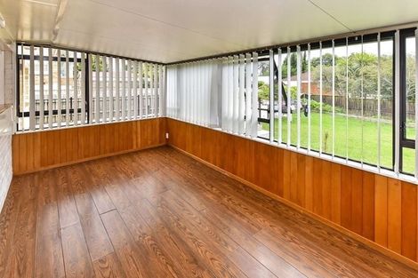 Photo of property in 49 Christmas Road, Manurewa, Auckland, 2102