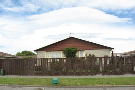 Photo of property in 2/16 Shetland Street, Woolston, Christchurch, 8062