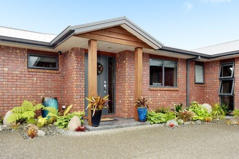 Photo of property in 19 Damien Place, Ohauiti, Tauranga, 3112