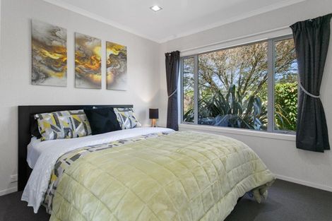 Photo of property in 27 Loch Views Road, Acacia Bay, Taupo, 3385