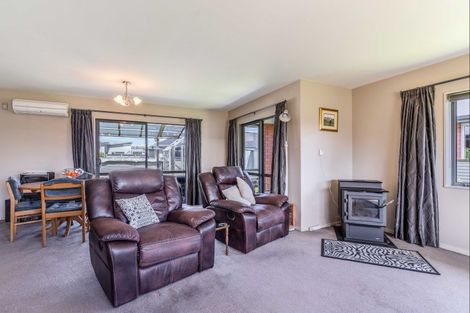 Photo of property in 40 Welsh Road, Winton, 9720