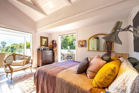 Photo of property in 24 Miro Road, Palm Beach, Waiheke Island, 1081