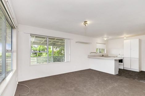 Photo of property in 1696 South Head Road, South Head, Helensville, 0874