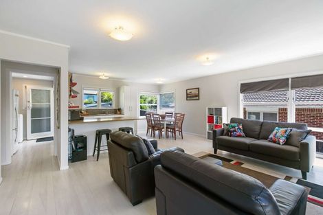 Photo of property in 63 Saffron Street, Birkdale, Auckland, 0626