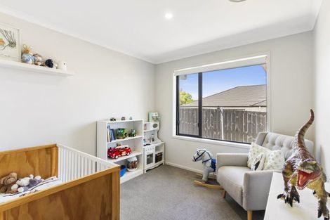 Photo of property in 50 Taikura Avenue, Red Beach, 0932