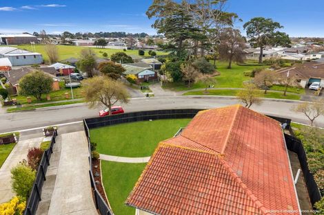 Photo of property in 12 Mchaffies Place, Wainoni, Christchurch, 8061