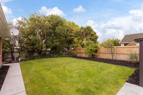 Photo of property in 121 Blighs Road, Papanui, Christchurch, 8053