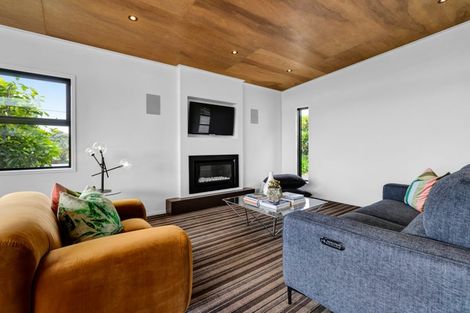 Photo of property in 43 Nugent Street, Bell Block, New Plymouth, 4312