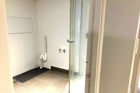 Photo of property in 16a Collie Street, Hillpark, Auckland, 2102