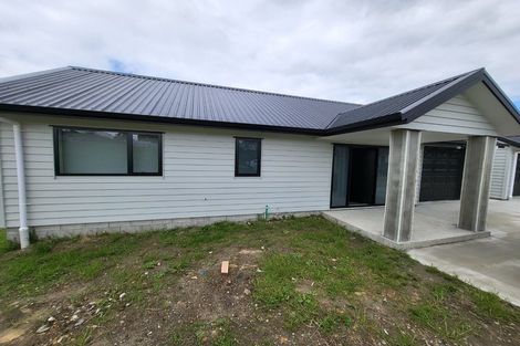 Photo of property in 190 Oraha Road, Kumeu, 0892