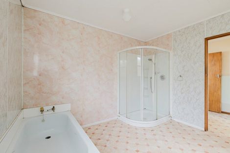 Photo of property in 6 Valley Road, Woodville, 4998