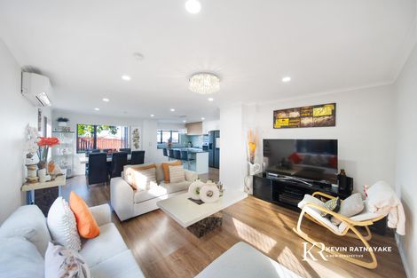 Photo of property in 5 Kereru Rise, Papakura, 2110