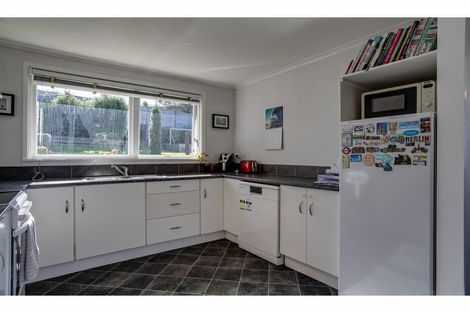 Photo of property in 16 Clyde Carr Crescent, Waimataitai, Timaru, 7910