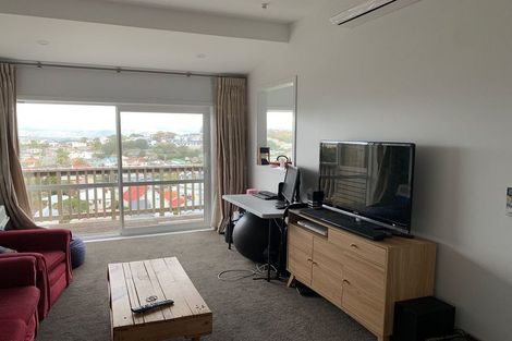 Photo of property in 25 Sugarloaf Road, Brooklyn, Wellington, 6021