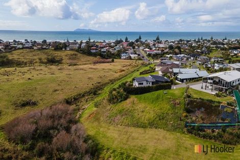 Photo of property in 20 Tohora View, Waihi Beach, 3611