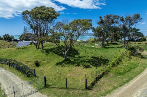 Photo of property in 39 Happy Jacks Road, Mahia, 4198