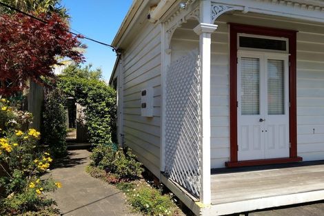 Photo of property in 9 Hastings Parade, Devonport, Auckland, 0624