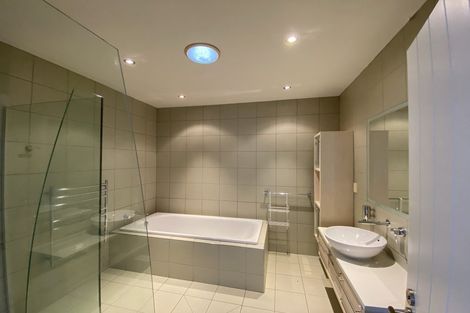 Photo of property in 35 Aliford Avenue, One Tree Hill, Auckland, 1061