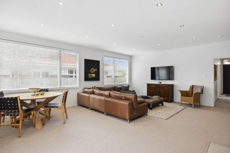 Photo of property in 1 Cairnhill Street, Maori Hill, Dunedin, 9010