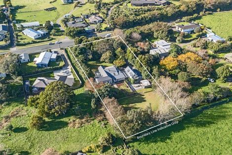 Photo of property in 100 Oxford Road, Okato, 4335