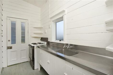 Photo of property in 114 Albert Street, Terrace End, Palmerston North, 4410