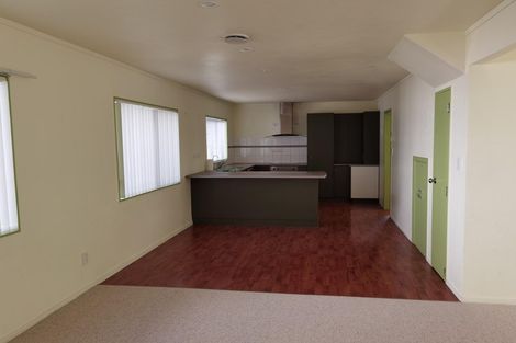 Photo of property in 2/13 Cheryl Place, Hillcrest, Auckland, 0627