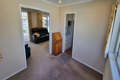 Photo of property in 4 Rachel Place, Avonhead, Christchurch, 8042