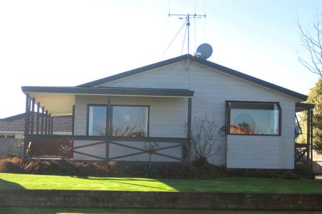 Photo of property in 17 Commodore Avenue, Flagstaff, Hamilton, 3210