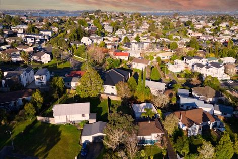 Photo of property in 6d Buisson Glade, West Harbour, Auckland, 0618