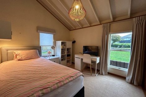 Photo of property in 19 Tauroa Road, Havelock North, 4130