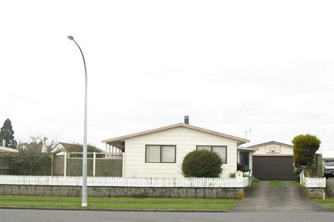 Photo of property in 13 Sole Avenue, Bell Block, New Plymouth, 4312