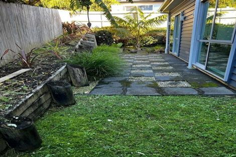 Photo of property in 89b William Bayes Place, Red Beach, 0932