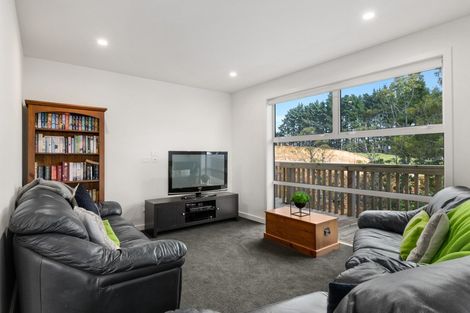 Photo of property in 54 Ainslee Street, Highlands Park, New Plymouth, 4312