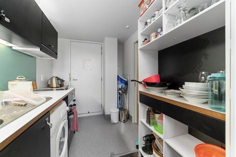 Photo of property in Urbane Apartments, 30/29 Webb Street, Mount Cook, Wellington, 6011