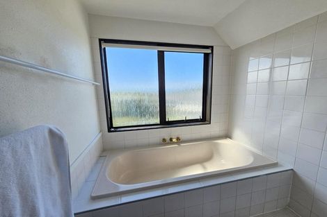 Photo of property in 13 Tamahine Street, Maupuia, Wellington, 6022