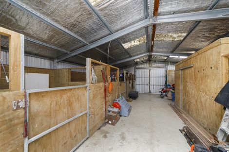 Photo of property in 33 Silkwood Place, Fitzherbert, Palmerston North, 4410