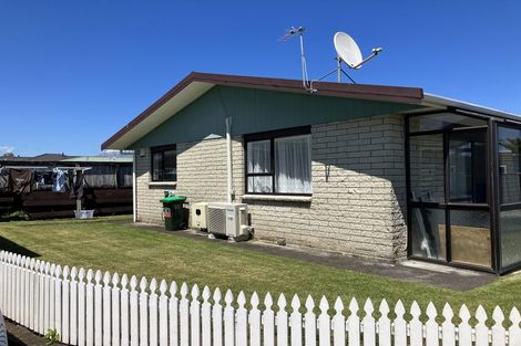 Photo of property in 2/151 Carrington Street, Lower Vogeltown, New Plymouth, 4310