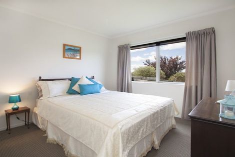 Photo of property in 12 Koutunui Road, Athenree, Katikati, 3177